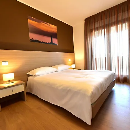 Trip Room & Breakfast-2